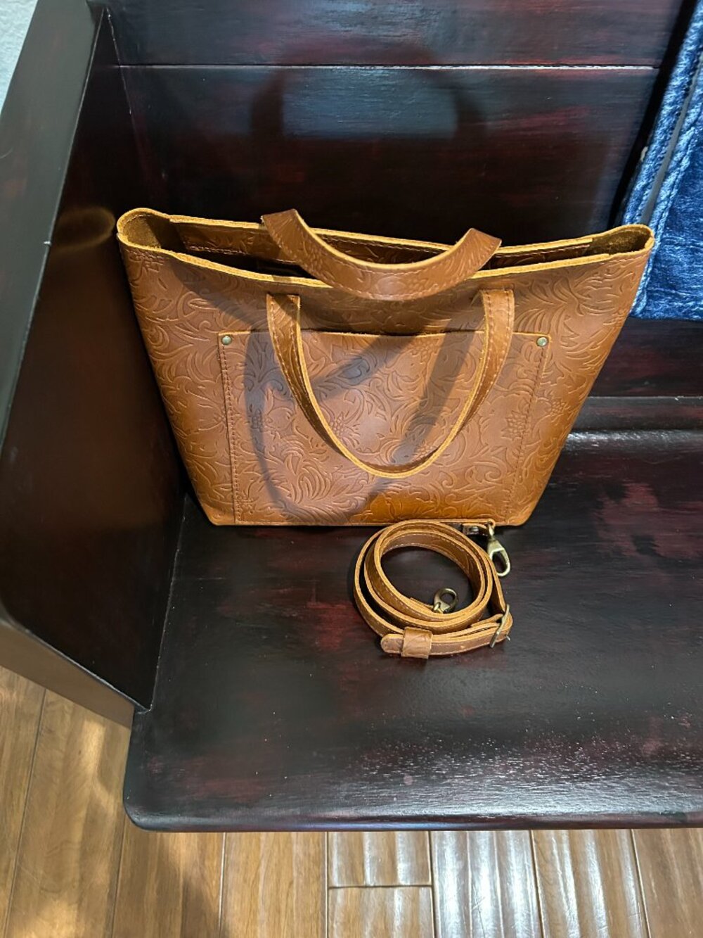 Portland Leather Medium Zippered Crossbody Tote in color 'Meadow'